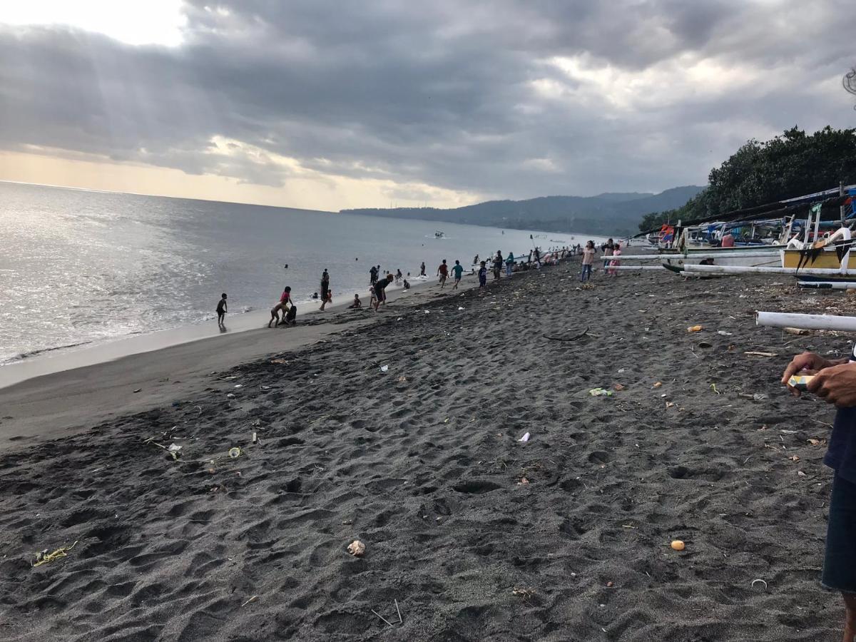 Villa Kenanga In Meninting By The Beach Mataram Zewnętrze zdjęcie